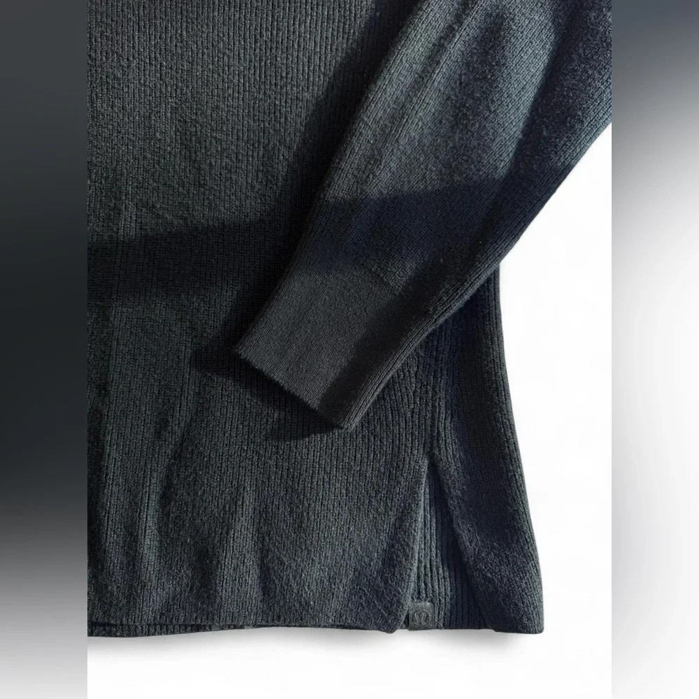 Lululemon Merino Wool Blend Ribbed Crewneck Sweater Black 10